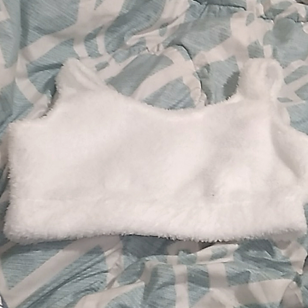 Size small furry sof tanktop